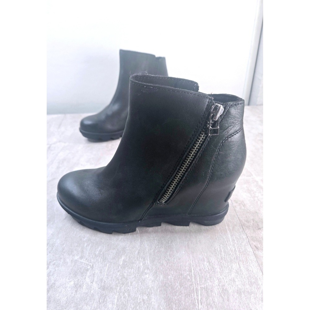 Sorel Hidden Wedge Ankle Boots Size 7 Black Leather Chunky Edgy Moto Zip Booties